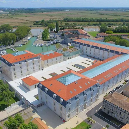 Rochefort, 2 Pièces, 4 Personnes - Fr-1-246b-457 * Rochefort